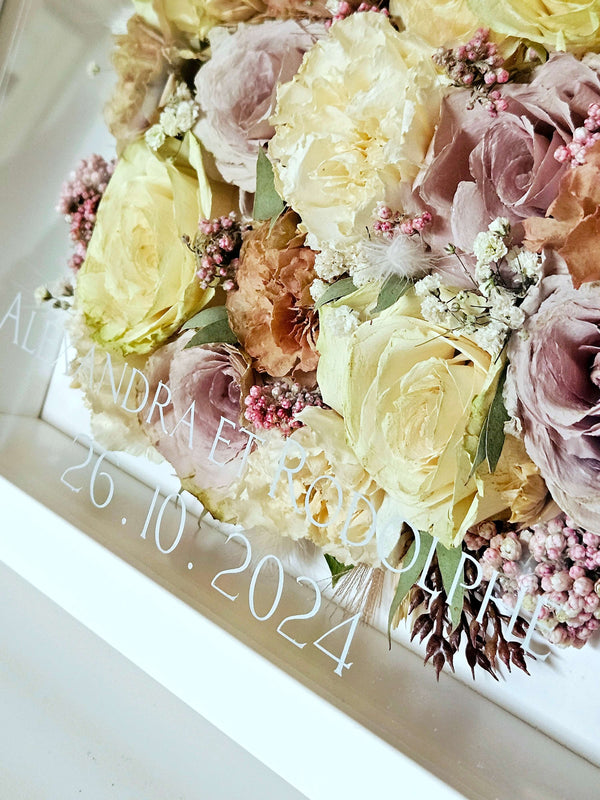 Cadre de fleurs préservées - Shadowbox