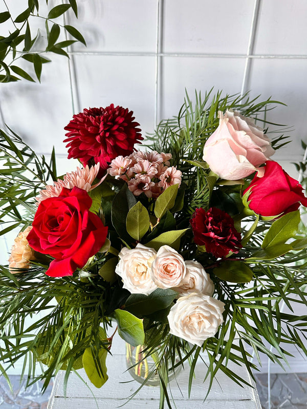 Seasonal bouquet - Valentine's Day special